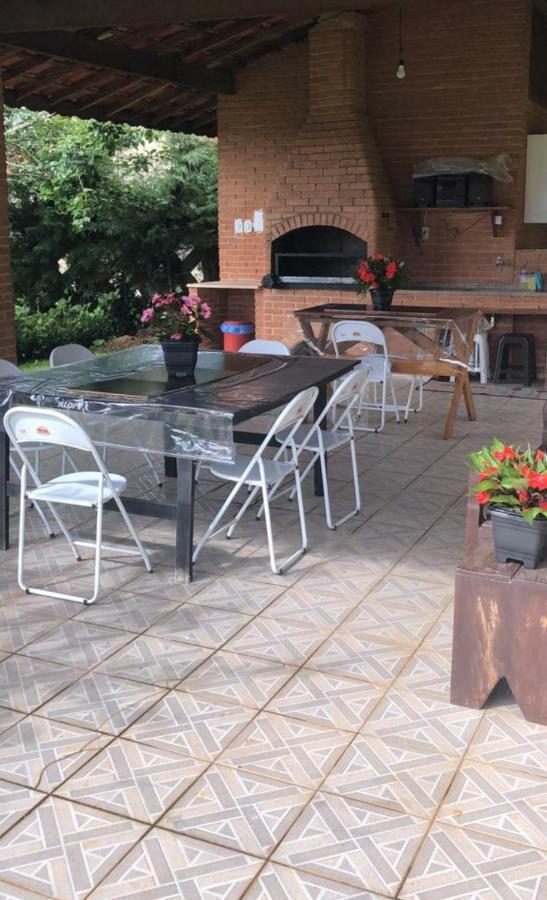 Villa Casa Das Glicinias Perto Do Centro Monte Verde  Exterior foto